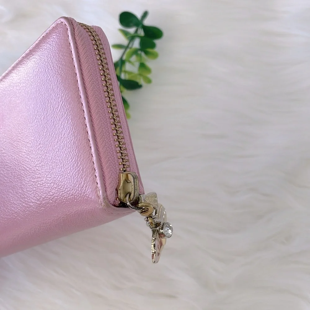 Samantha Thavasa Pink “Love”‎ Zippy Wallet